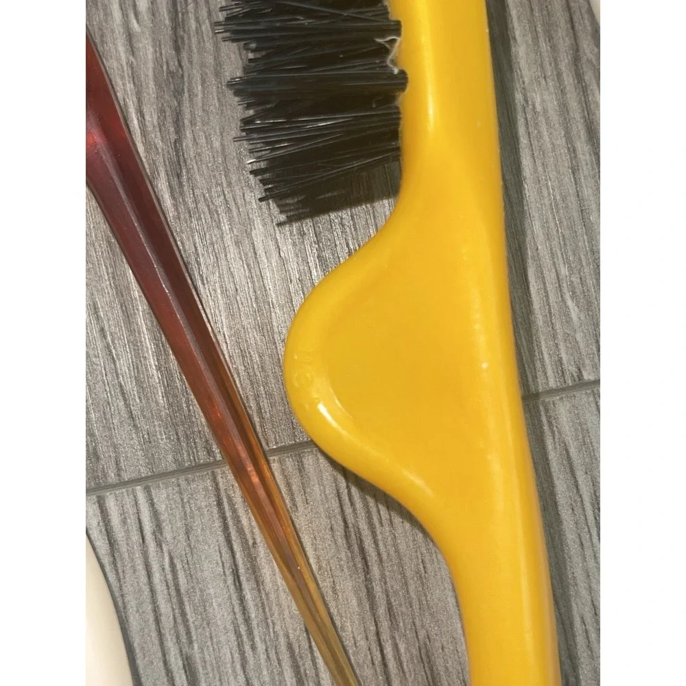 Lot Of 5 Vintage Hair Brushes Wrist Saver 14, Studio Girl, Made In USA